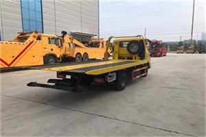 贵南非事故拖车